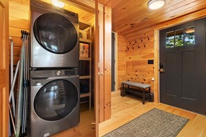 Chalet rustique, Plusieurs lits, cuisine (Beaver Run Cabin) | Intérieur