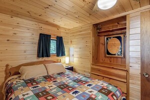 4 habitaciones, decoración personalizada y muebles diferentes 