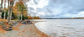 Lakefront Cottage With Full Kitchen, Firepit, gas Grill, Wifi, a/c