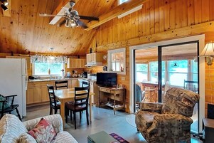 Cabin, Multiple Beds, Kitchen (K2 Cottage) | Living area