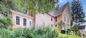 Cozy Apartment With Harbor View - Full Kitchen & Washer/dryer - Walk to Water