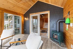 Ferienhaus, Mehrere Betten, Gartenblick (Pirate's Den) | Innenbereich