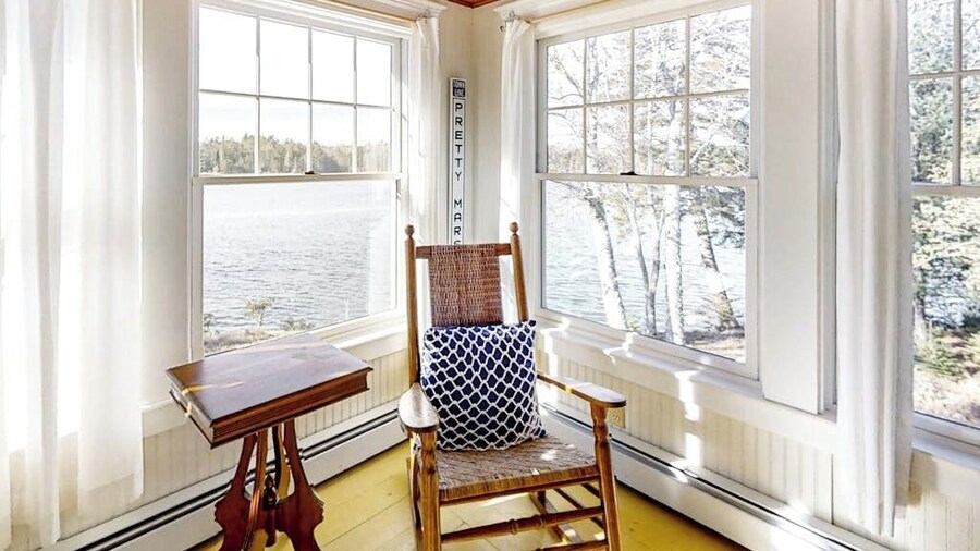 Dory Haven: Cove-front Home With Sunroom, Screened Porch & Waterfront Yard