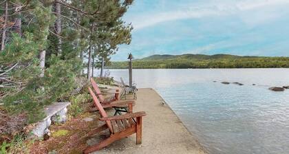 Lakefront Home With Private Dock, Pebble Beach & Enclosed Porch - Dogs Welcome