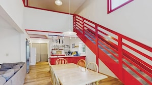 House, Berbilang Katil, Kitchen (Summertime II) | Bahagian dalam