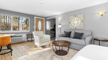 Studio, 1 Queen Bed with Sofa bed, Garden View (Mabel's Maine Studio on the River) | Living area