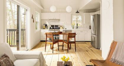 Renovated Woodland Home With Lovely Deck & Firepit - Minutes to Swan Lake