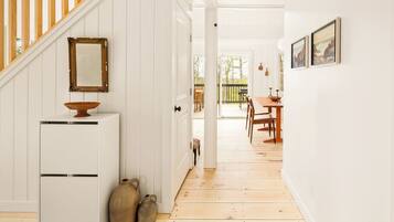 House, Multiple Beds, Patio, Garden View (Dream House Maine) | Dining