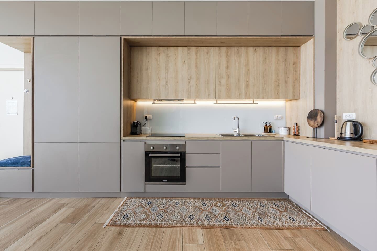 Kühlschrank, Ofen, Herdplatte, Geschirrspüler