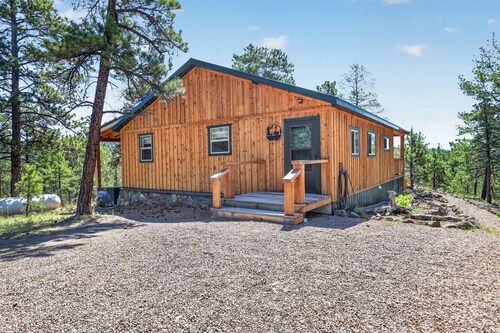 Dearborn Off-Grid Cozy and Private Cabin