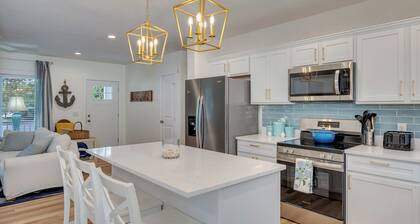 Salt & Cedar House - Large Families, Stone Harbor w/out the pricetag, Game Room