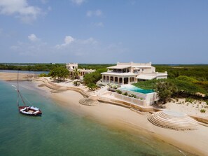Exterior - Amani House 5 bedrooms sleeps 10 (Shela)
