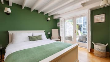 Desk, iron/ironing board, travel crib, free WiFi