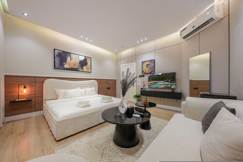 Furnished Studio in Al-Aqiq