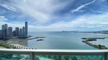 Apartemen, balkon, pemandangan pantai | Halaman properti