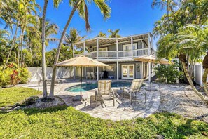 Pool - Relaxing Home with Private Pool, High-Speed WiFi, Central AC, & Washer-Dryer (Anna Maria)