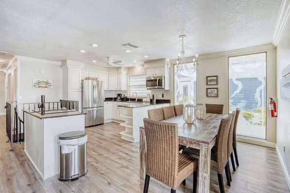 Dining - Relaxing Home with Private Pool, High-Speed WiFi, Central AC, & Washer-Dryer (Anna Maria)