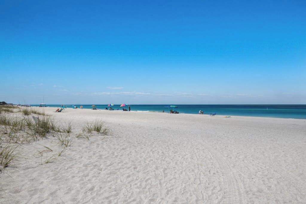 Nær stranden