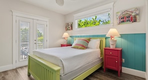 Room - Luxury oceanfront home w/ pool, spa, free parking (Holmes Beach)