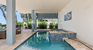 Pool - Luxury oceanfront home w/ pool, spa, free parking (Holmes Beach)