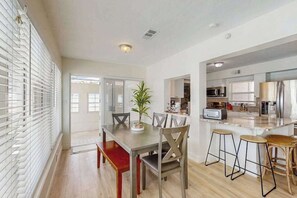 Dining - Waterfront home with private, heating optional pool, lanai, and internet (Bradenton)