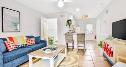 Freshly Remodeled Island Suite w Pool & Pet Friendly
