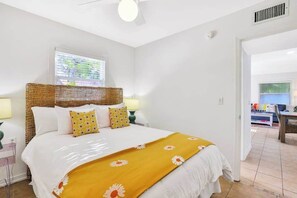 Ferros/tábuas de passar roupa, Wi-Fi, roupa de cama