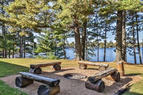 Condo on Lake Minocqua, Walk to Downtown. Dock Available