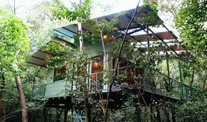 Deluxe-Baumhaus, Balkon, Bergblick | Außenbereich