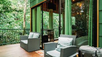Casa sull'albero Deluxe, balcone, vista montagna | Parco della struttura