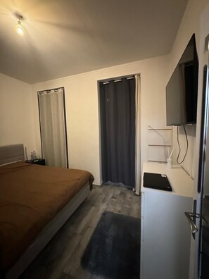 Bügeleisen/Bügelbrett, Bettwäsche