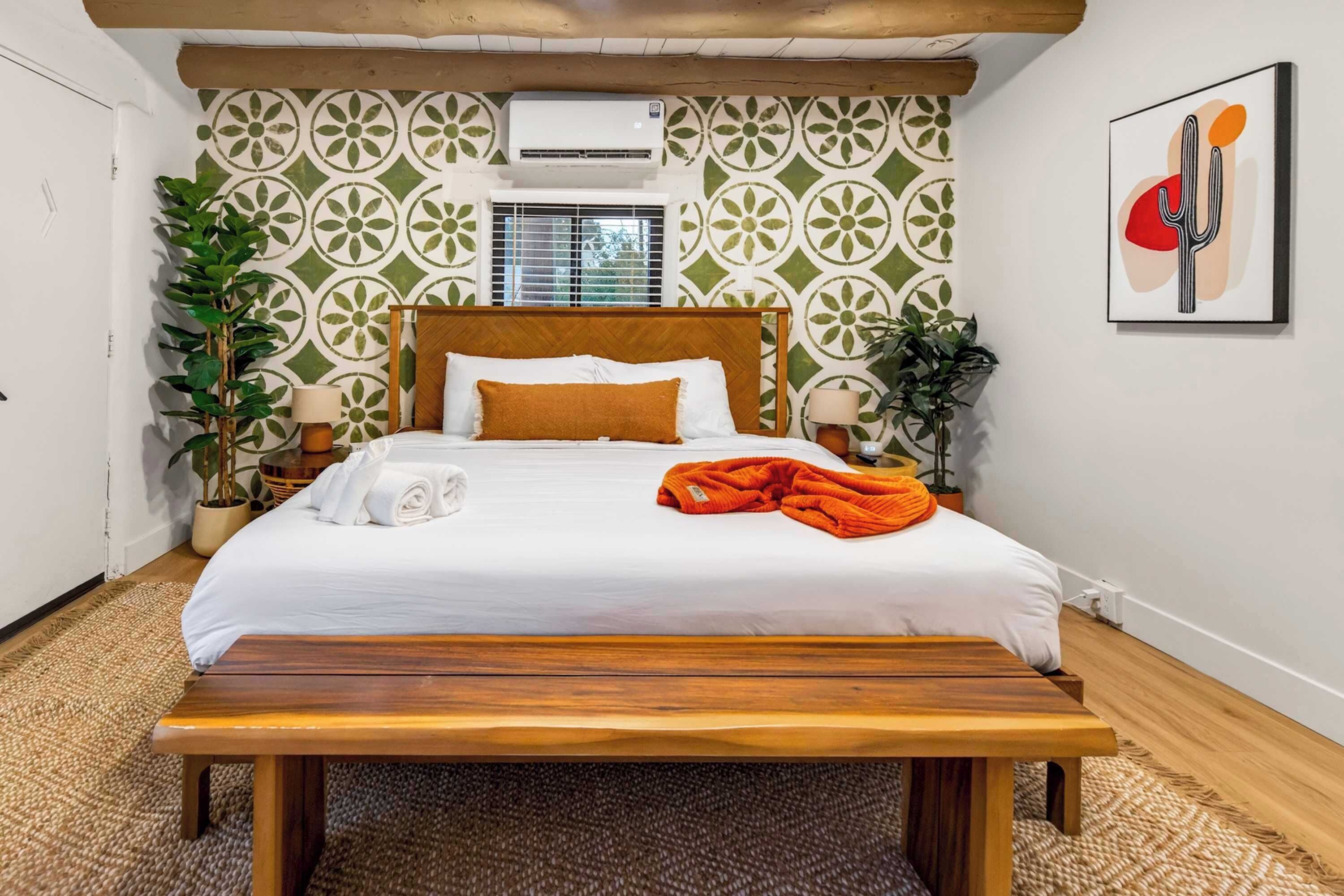 2 bedrooms, WiFi, bed sheets