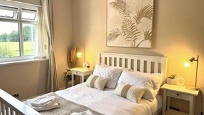 4 quartos, ferros/tábuas de passar roupa, Wi-Fi, roupa de cama