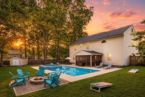 Pool - 5BR | Heated Pool, Hot Tub, Fire Pit & Backyard (Summerville)