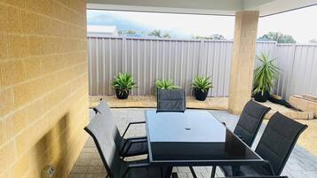 House, 5 Bedrooms, Accessible, Patio | Balcony