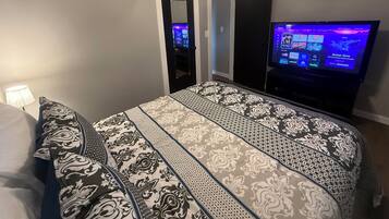3 bedrooms, iron/ironing board, free WiFi, bed sheets