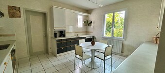 House that sleeps 14, 200 meters from the ramparts, the marshes, the beaches, and Brière