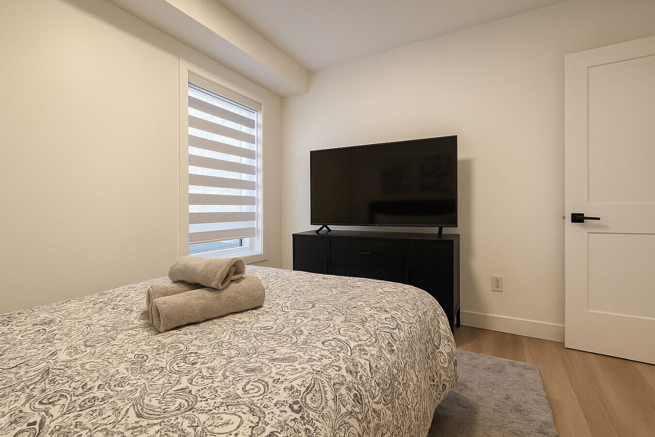Downtown Bold Style! Traveler`s Premiere Location - Montreal