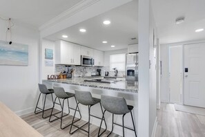 Coffee/tea maker, fridge, microwave, dishwasher - “Oceanfront Penthouse - 88 steps to the beach!” (Fort Walton Beach)