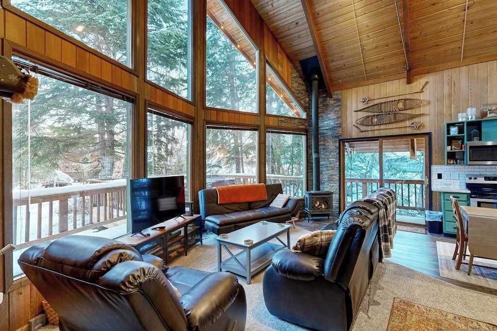 TV, fireplace, DVD player