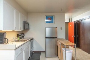 Fridge, microwave, oven, stovetop - East 208 | Ski-In/Out Studio | Mt Views (Girdwood)