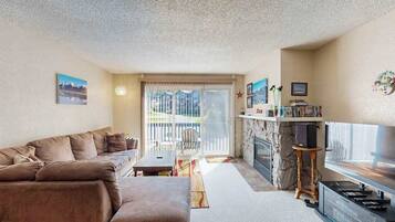 TV, fireplace, DVD player