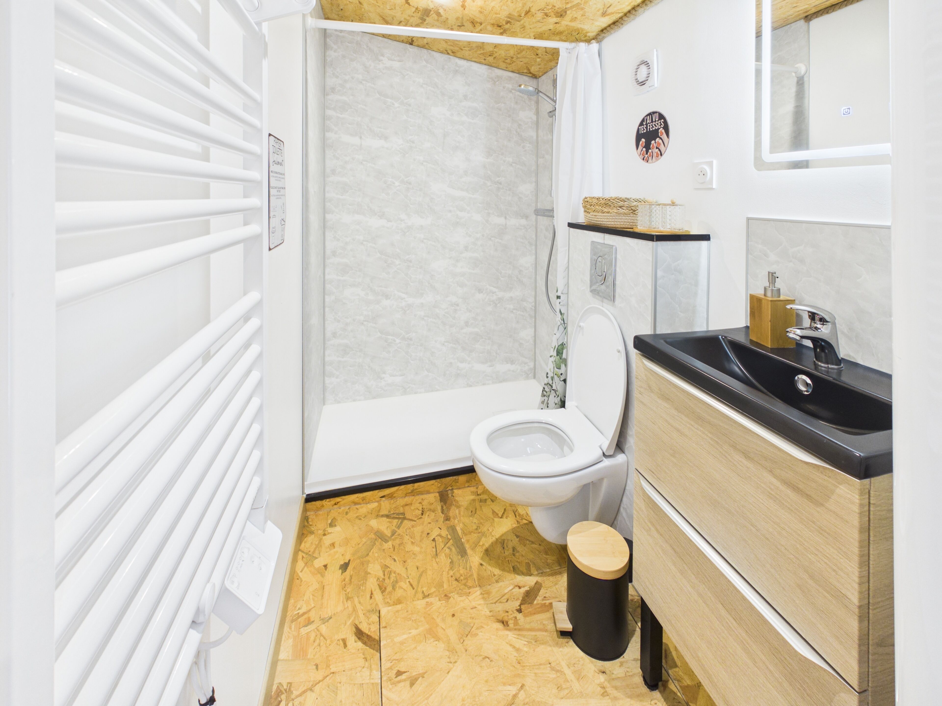 Een douche, een haardroger