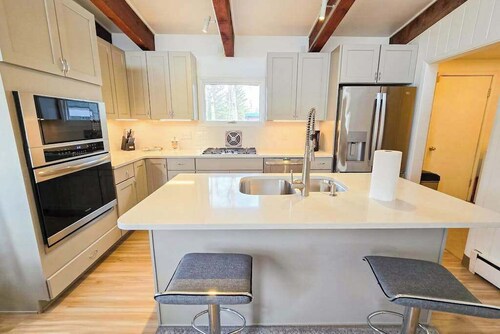 Little Bear Nook | Single-Level Anchorage Home | Patio