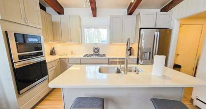 Little Bear Nook | Single-Level Anchorage Home | Patio