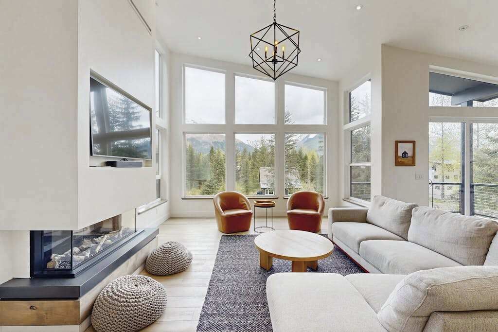 Glacier View Getaway | New 2021 Custom 4br - Anchorage, AK