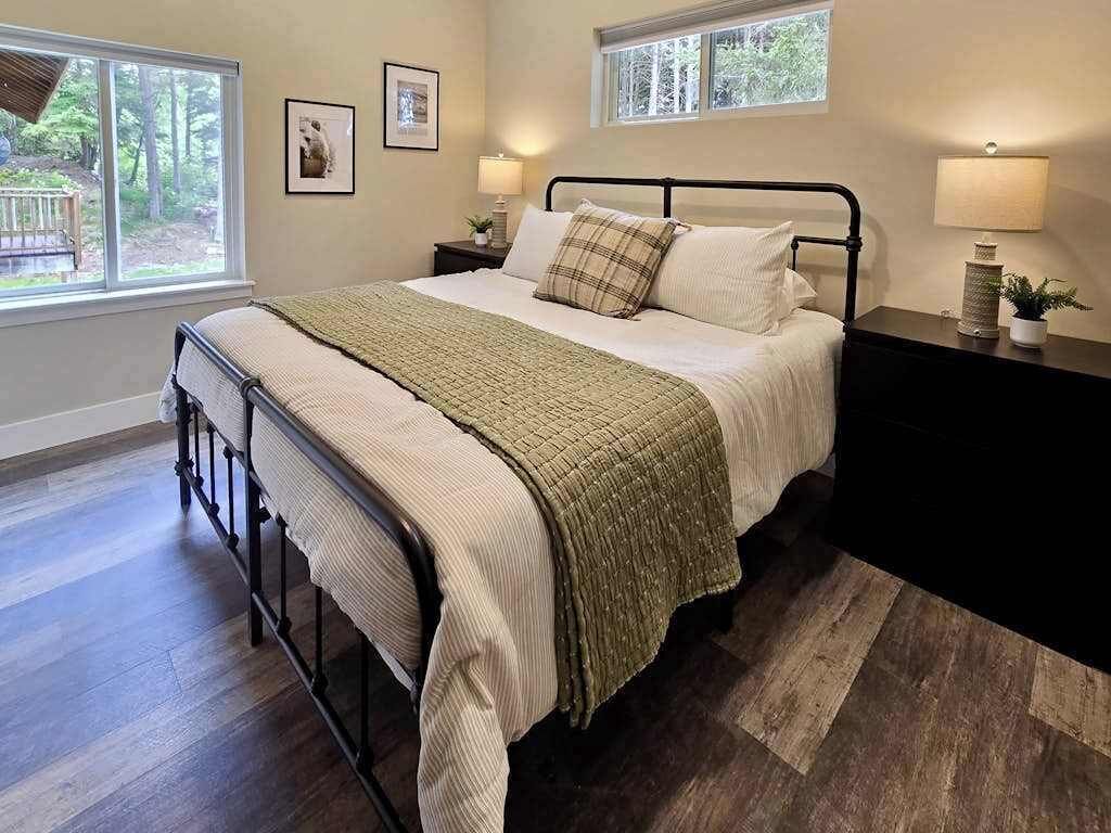 The Monarch Lower Level | Updated 3br Suite| Patio - Anchorage, AK
