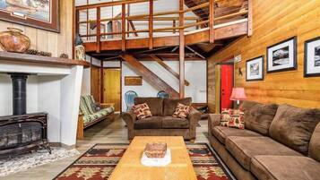 Fernseher, Kamin, Arbeitsbereiche