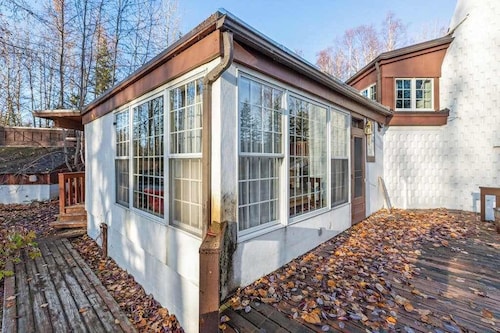 Anchorage Escape | 3-Acre Oasis | Stream Side