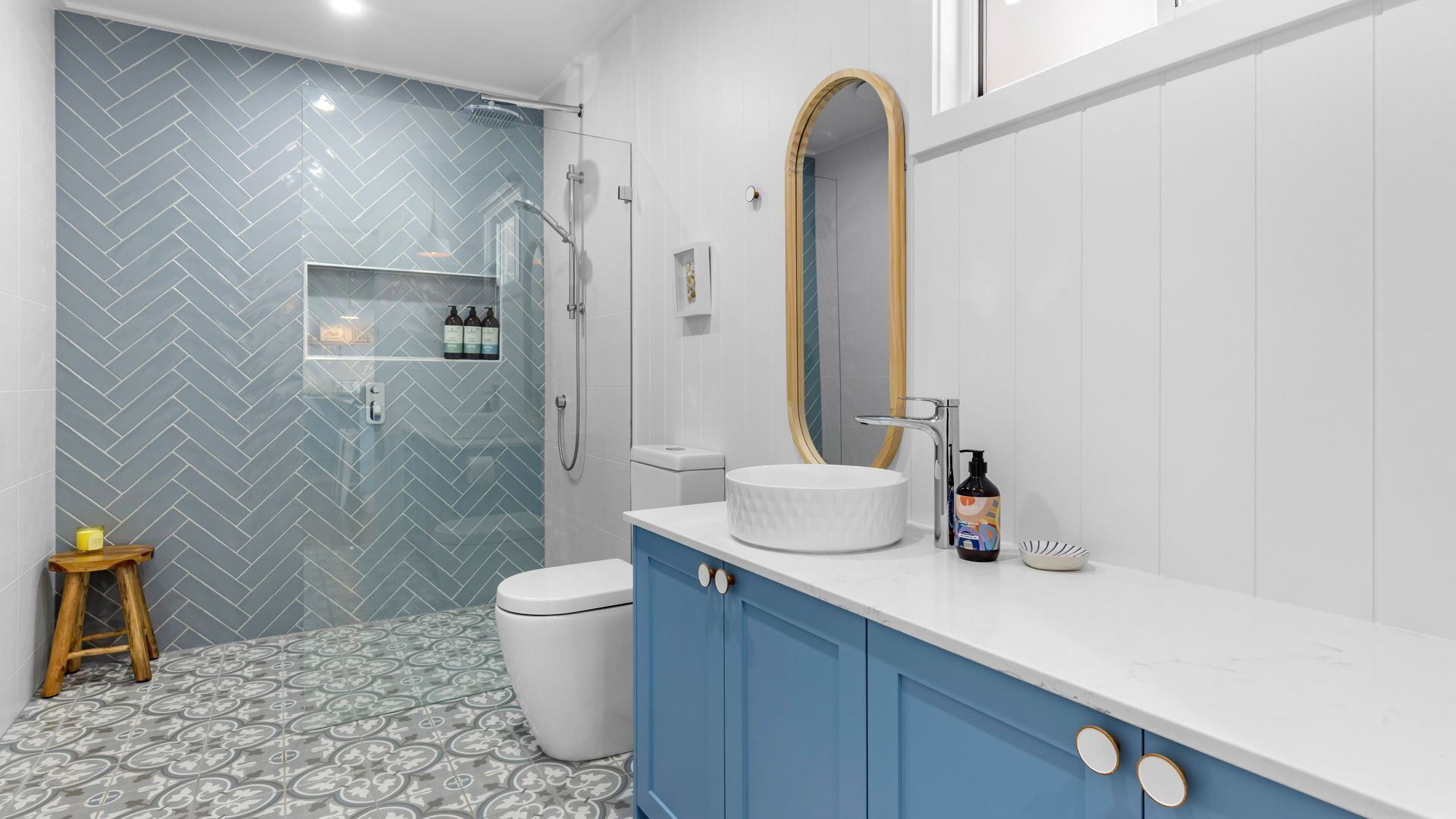 Shower, hair dryer